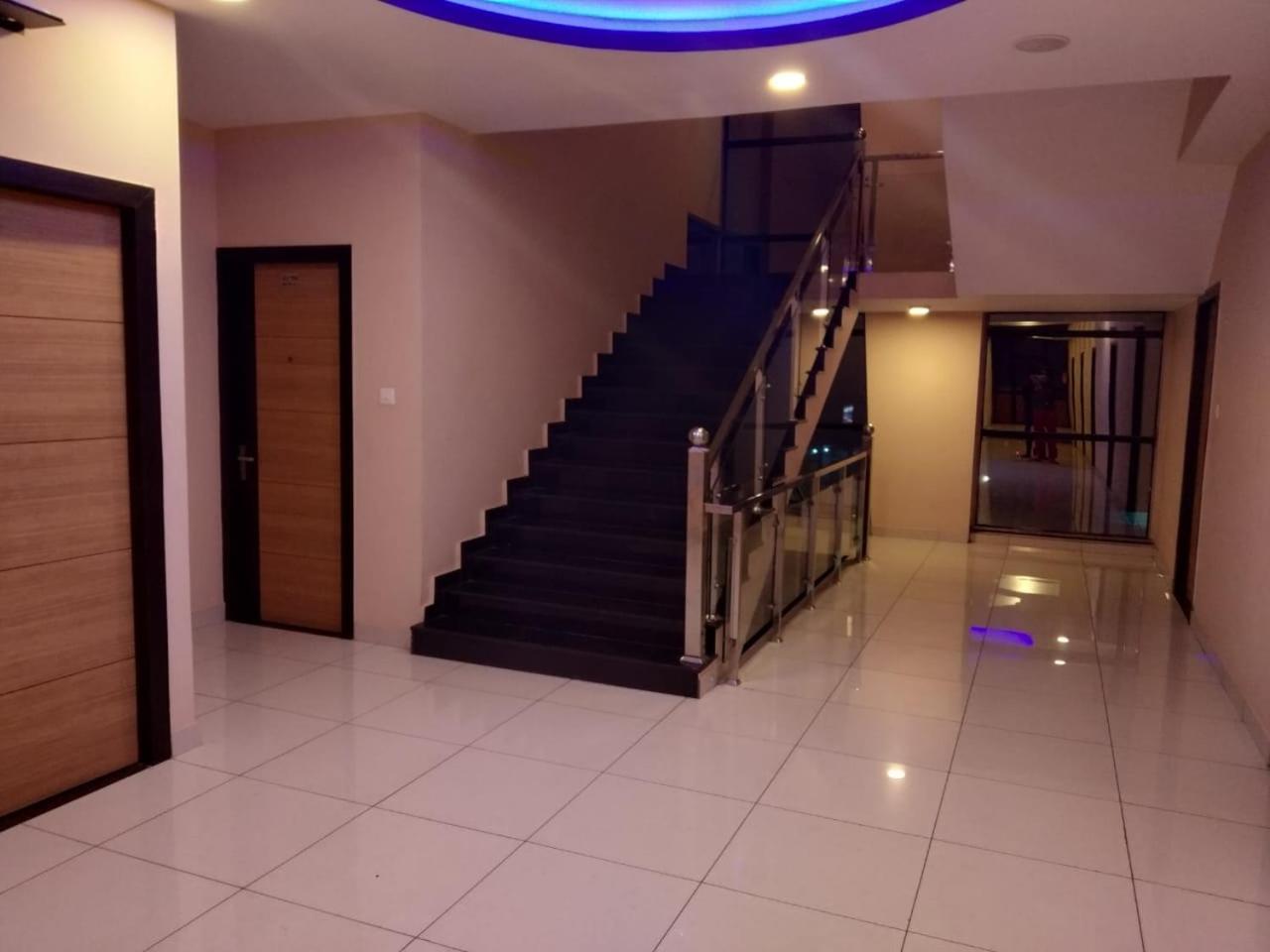 Hotel Reyansh Tanakpur Exteriör bild