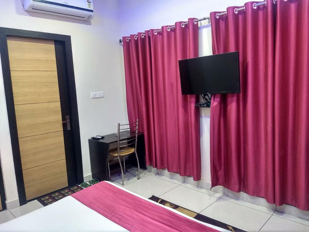 Hotel Reyansh Tanakpur Exteriör bild